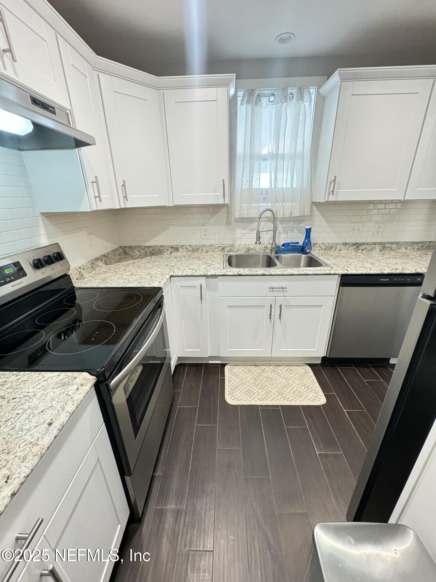 7346 El Barco Road, Unit 2 Jacksonville, FL 32216 - Photo 8 of 21 IMG_6542