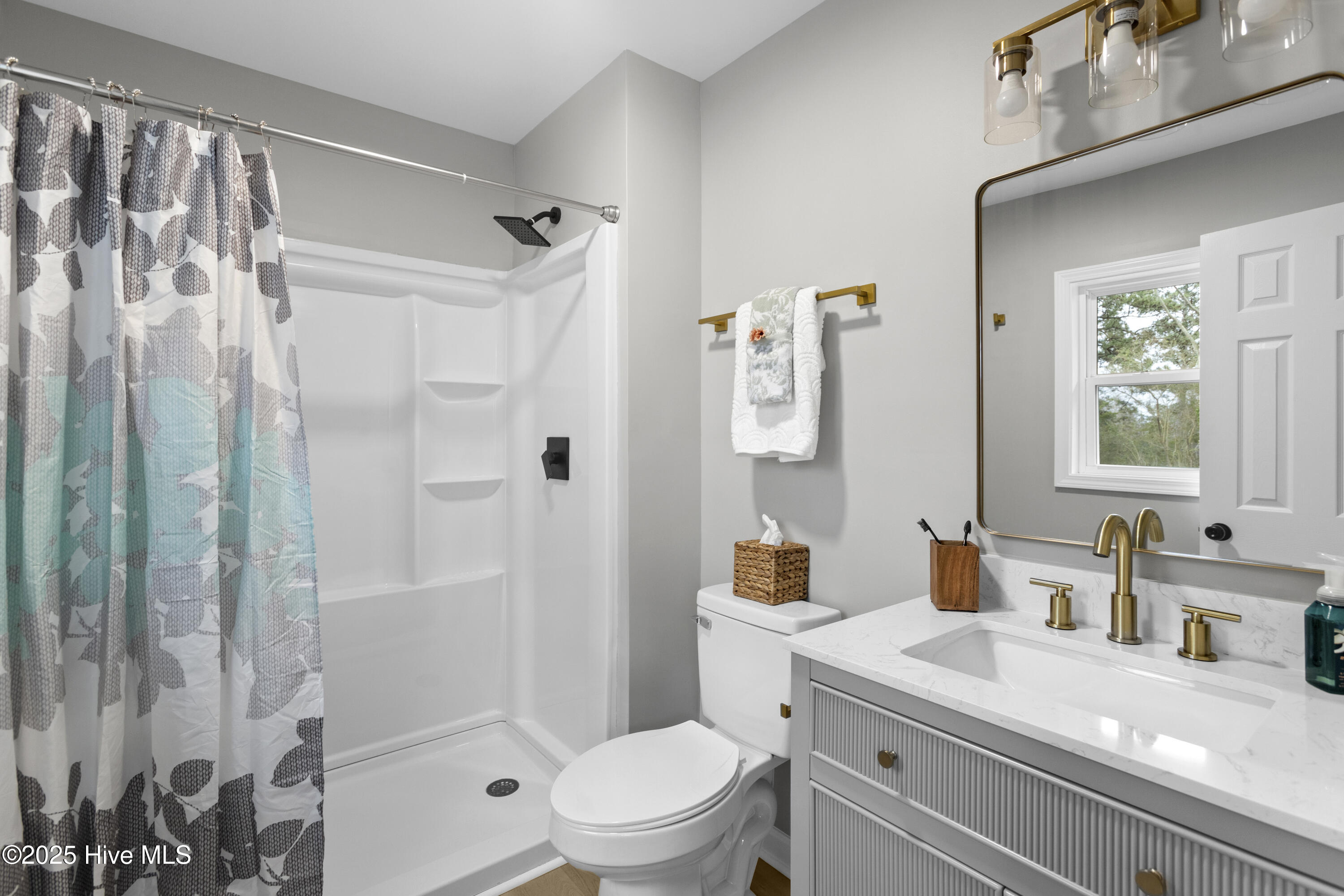 8 Yorkshire Drive Jacksonville, NC 28546 - Photo 14 of 22 Master Bathroom