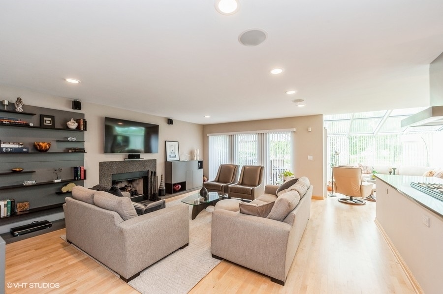 427 Milford Road Deerfield, IL 60015 - Photo 1 of 17