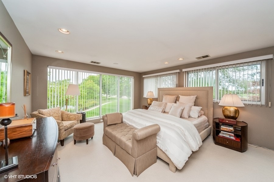 427 Milford Road Deerfield, IL 60015 - Photo 7 of 17