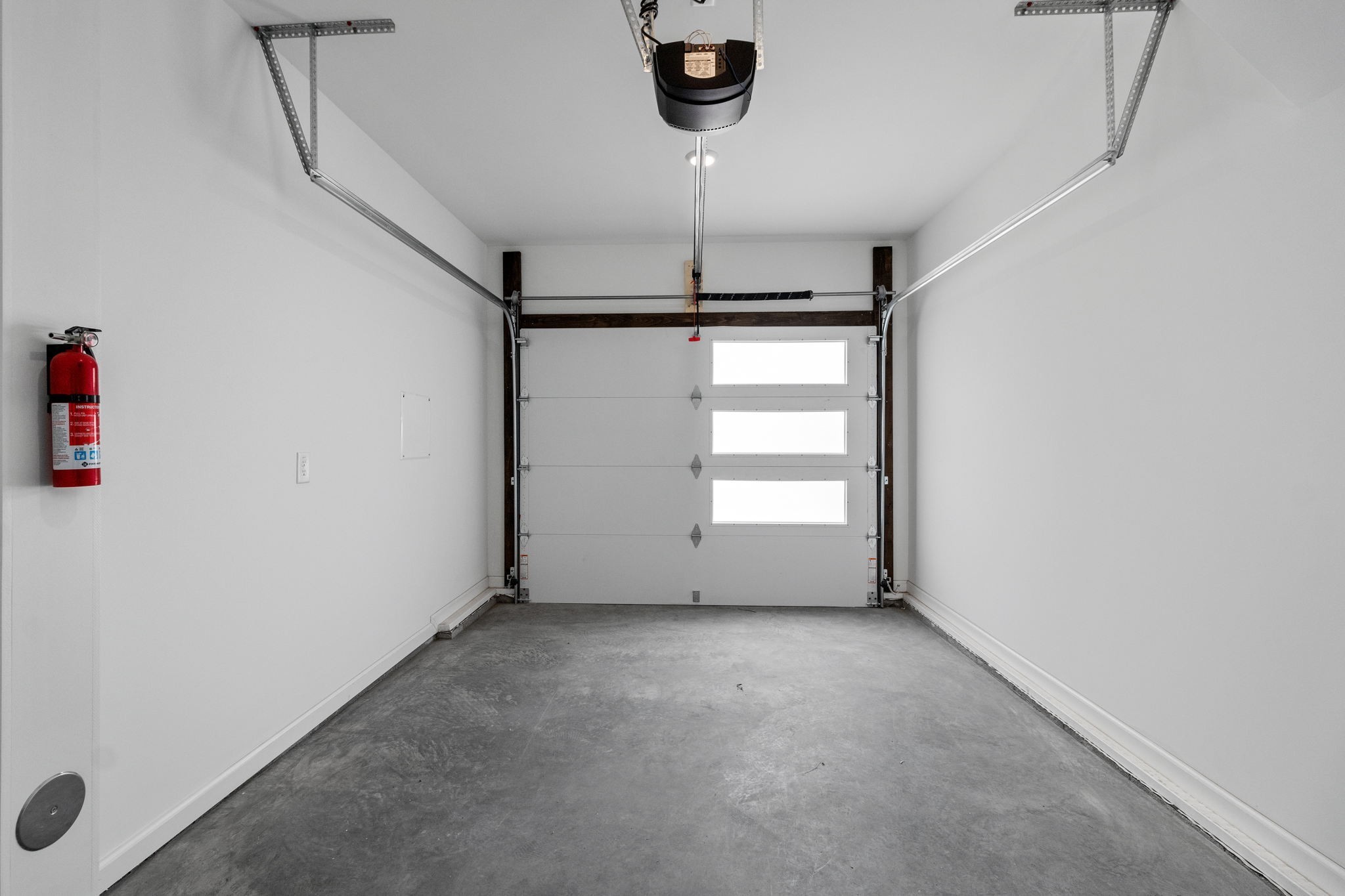 725 Hornbuckle Road, Unit O3 Clarksville, TN 37043 - Photo 26 of 38 a view of room and window
