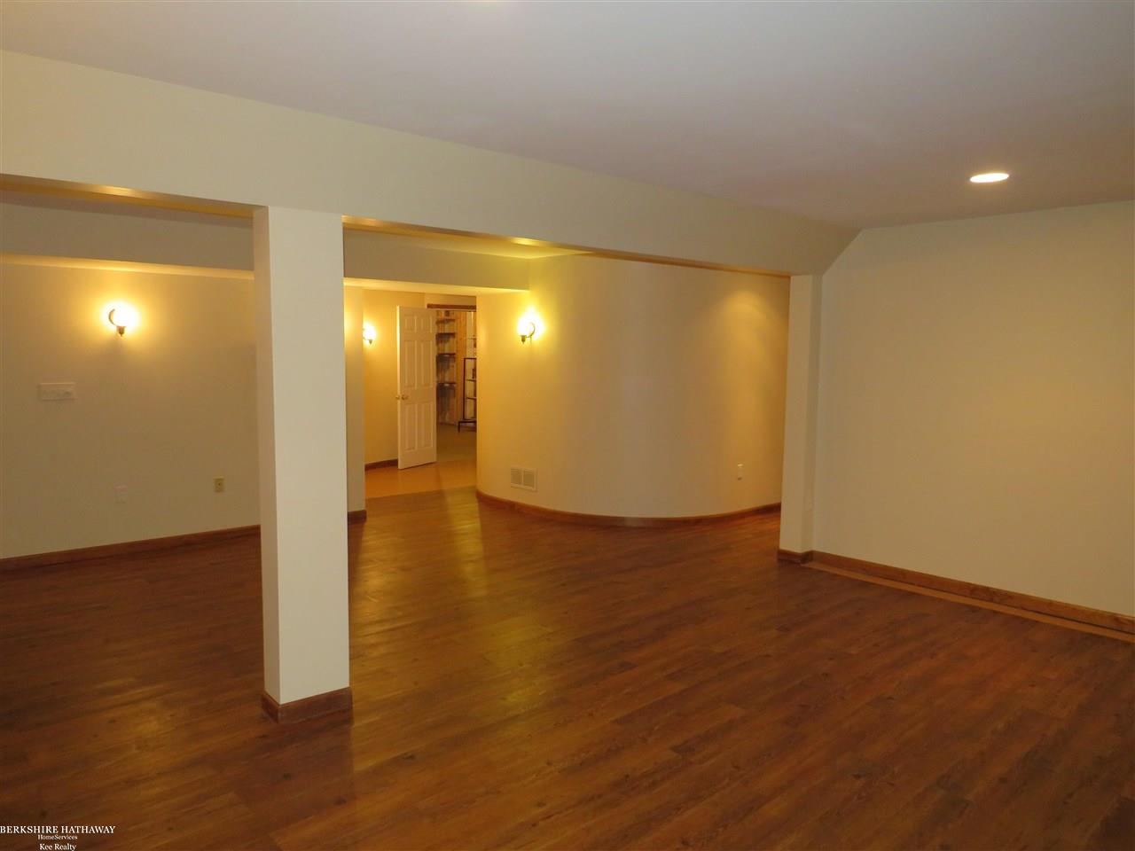 1175 Churchill Circle Rochester, MI 48307 - Photo 18 of 28