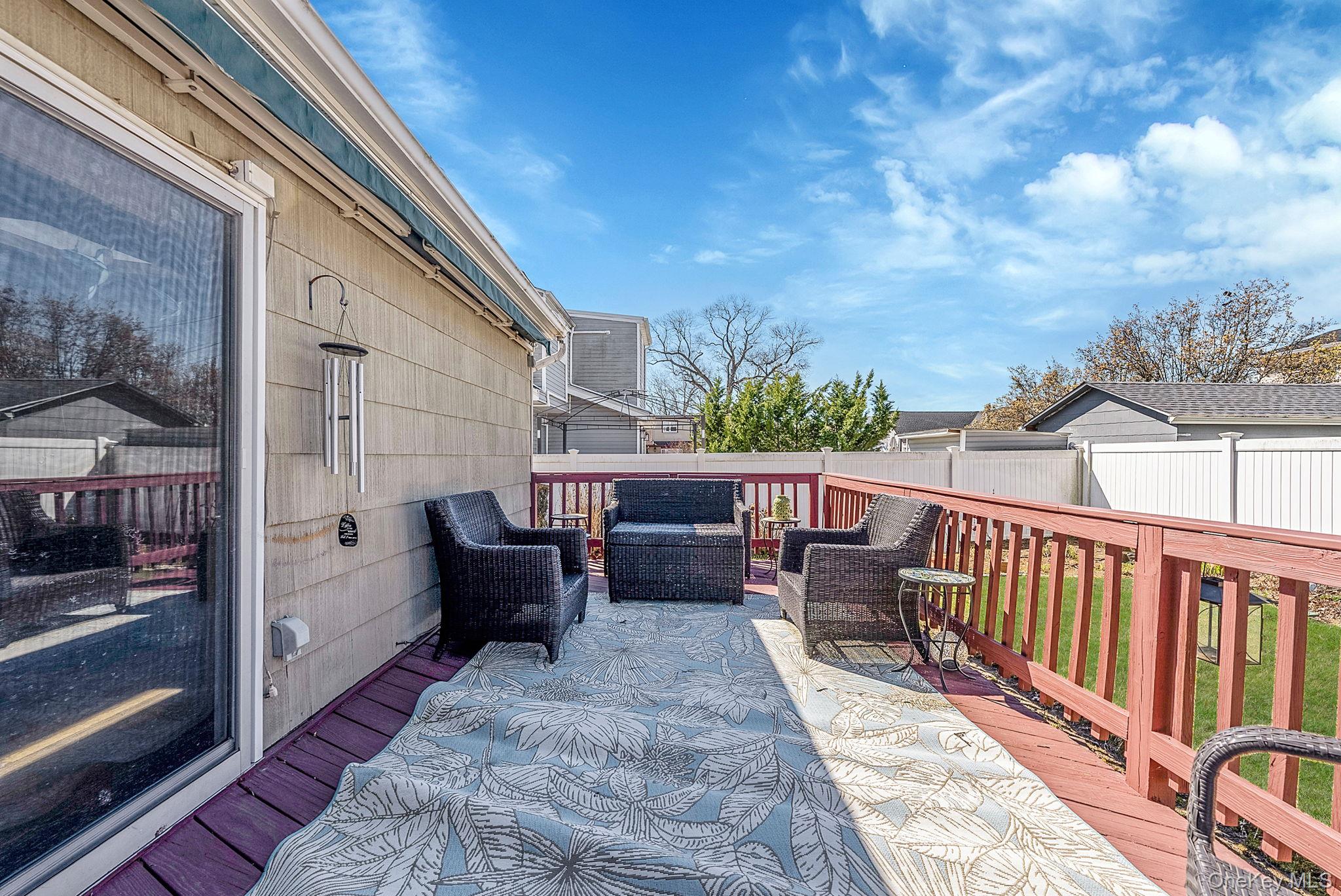 33 Harding Avenue Lynbrook, NY 11563 - Photo 23 of 25