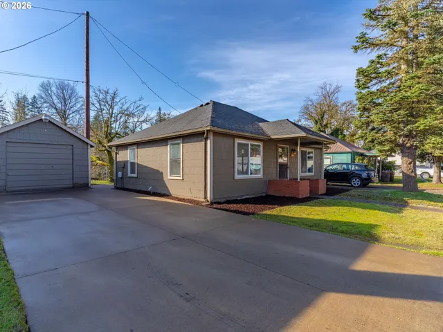 $317,700 | 21974 Lilly Lane Southeast, Stayton, OR 97383