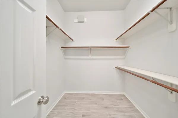$2,400 | 19310 Young Oak Street, Spring, TX 77379
