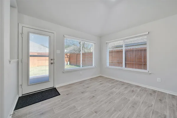 $2,400 | 19310 Young Oak Street, Spring, TX 77379
