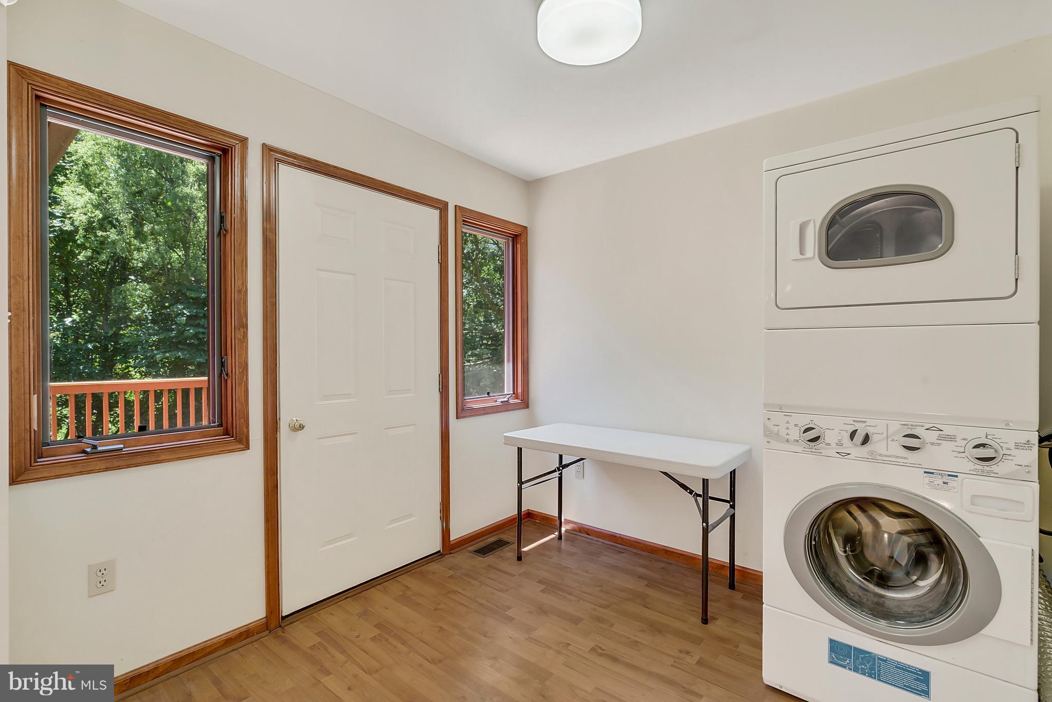 3795 Ashville Road Delaplane, VA 20144 - Photo 32 of 45 In Law Laundry