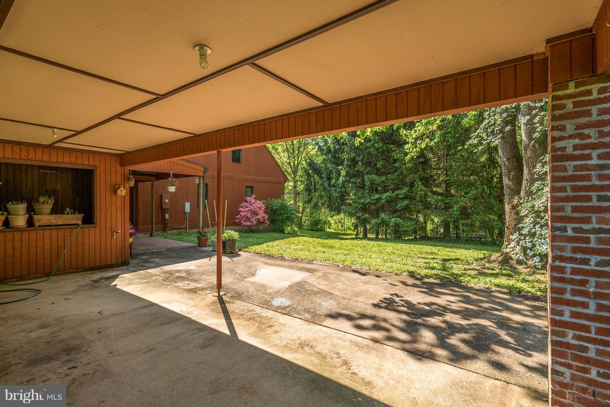 3795 Ashville Road Delaplane, VA 20144 - Photo 35 of 45 covered porch