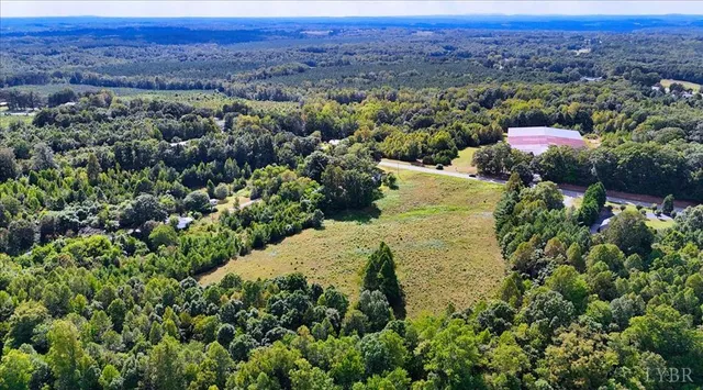 a view of a lush green field