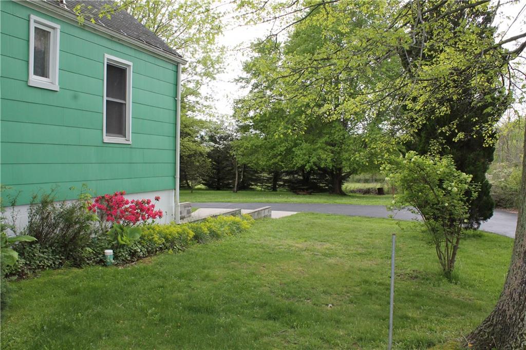 833 Greenville Road Mercer, PA 16137 - Photo 2 of 16