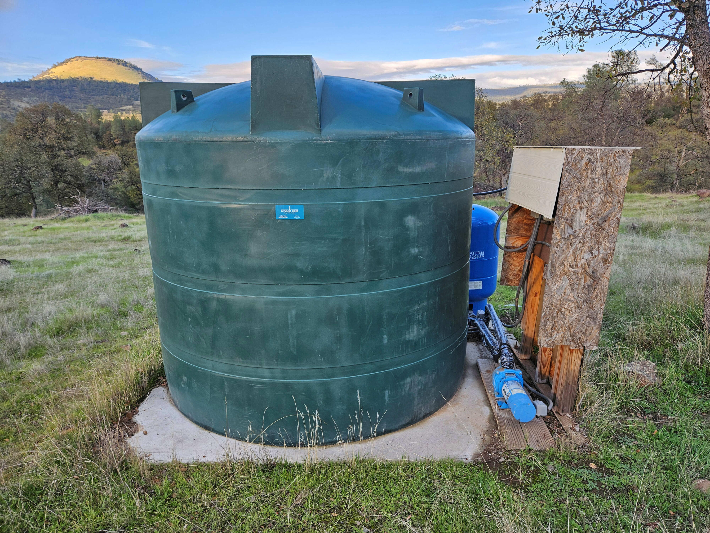 21675 Wildcat Road Shingletown, CA 96088 - Photo 57 of 65 Water tank-bladder tank-pump