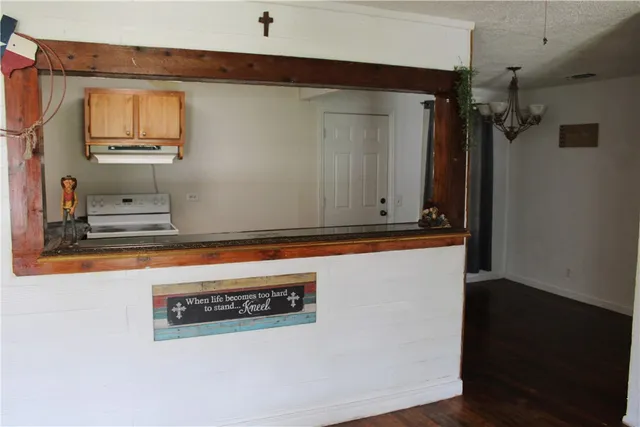 $147,000 | 316 East Hoffman Avenue, Kingsville, TX 78363