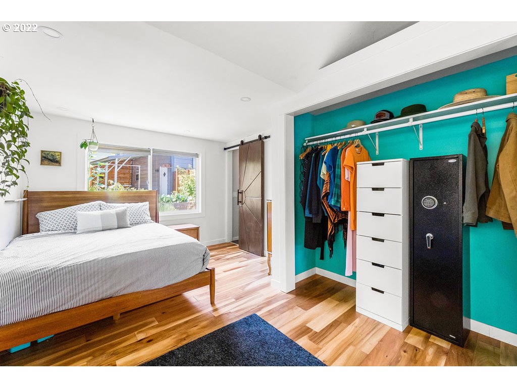 1843 Division Street Camas, WA 98607 - Photo 14 of 32