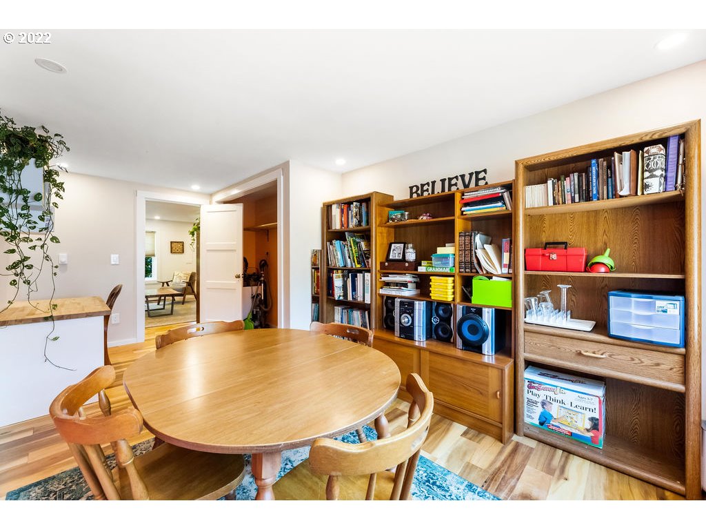 1843 Division Street Camas, WA 98607 - Photo 6 of 32