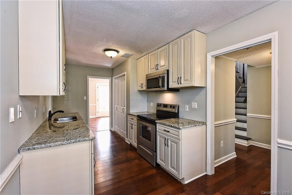 4402 Simsbury Road, Unit 4402 Charlotte, NC 28226 - Photo 3 of 21 Gallery Image 3
