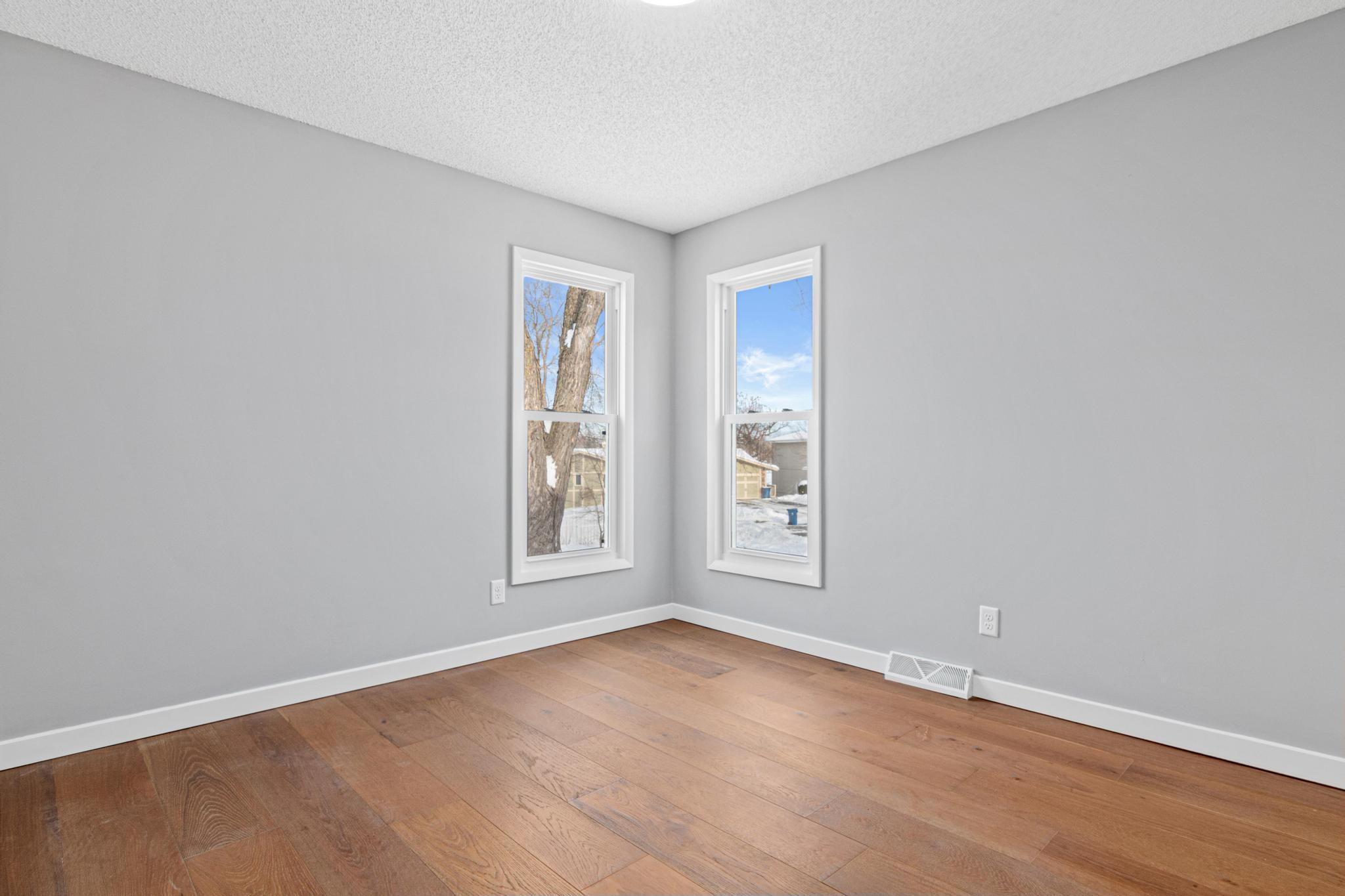 1939 Long Lake Road New Brighton, MN 55112 - Photo 12 of 28