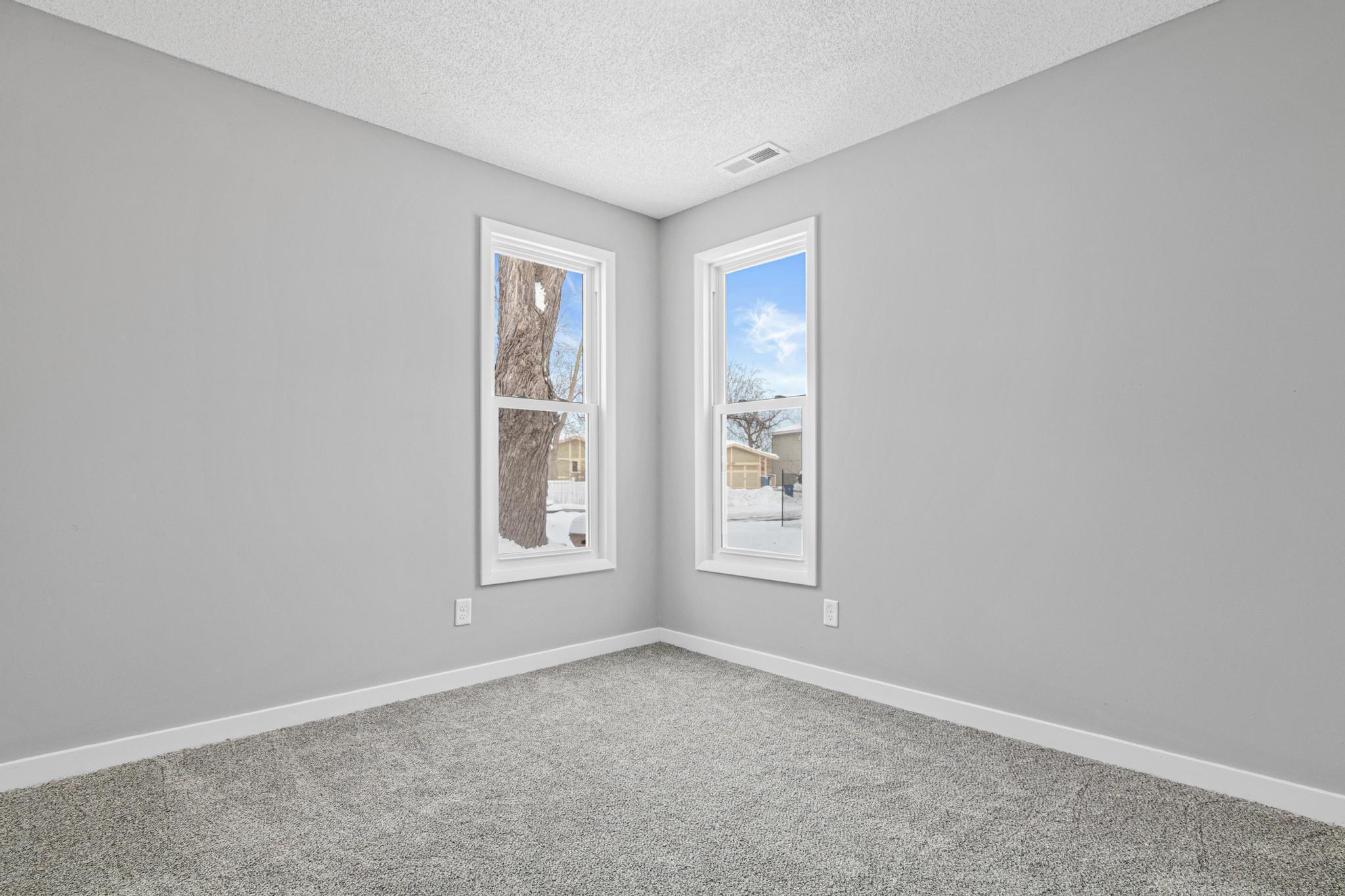 1939 Long Lake Road New Brighton, MN 55112 - Photo 15 of 28