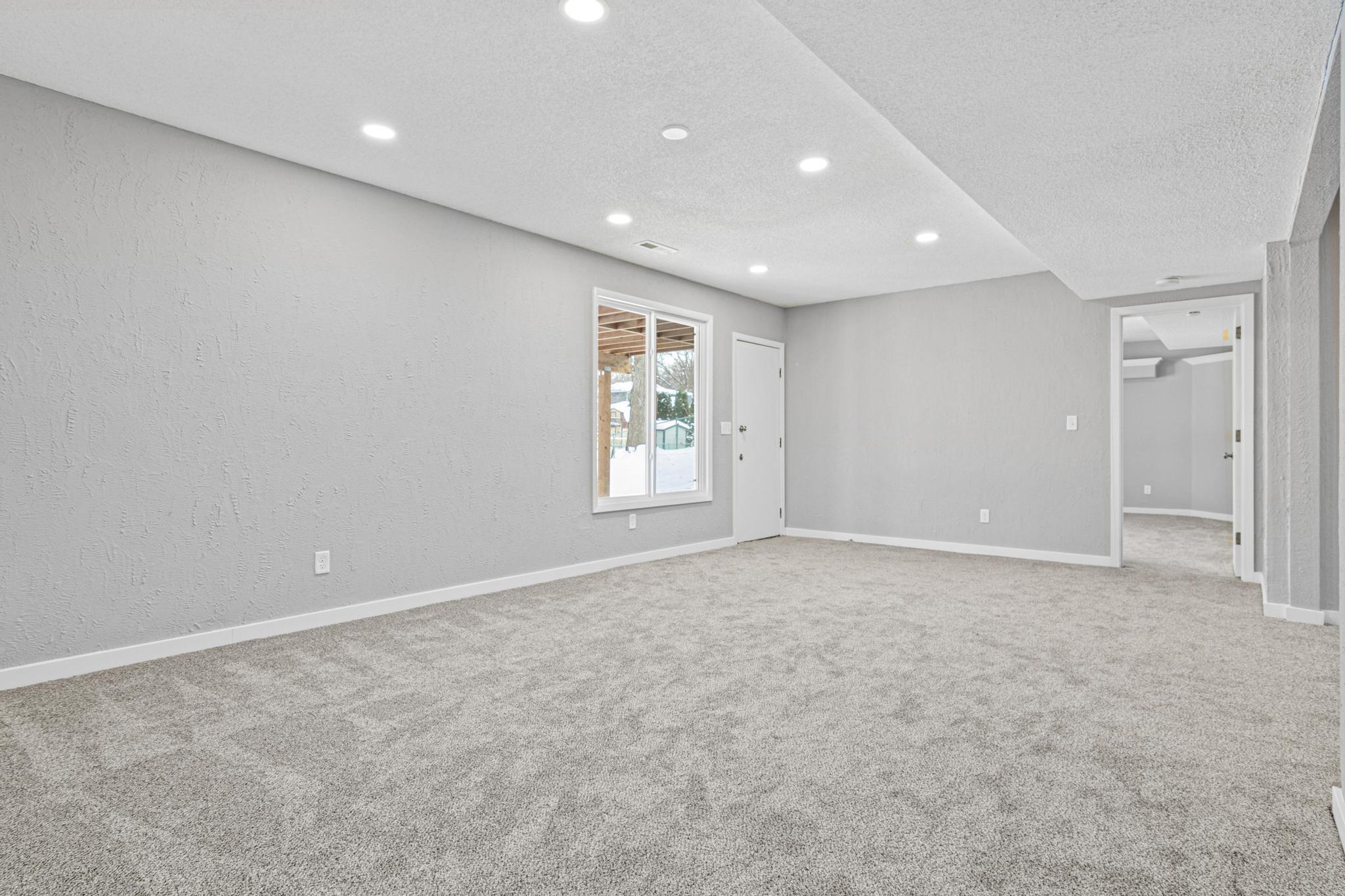 1939 Long Lake Road New Brighton, MN 55112 - Photo 19 of 28