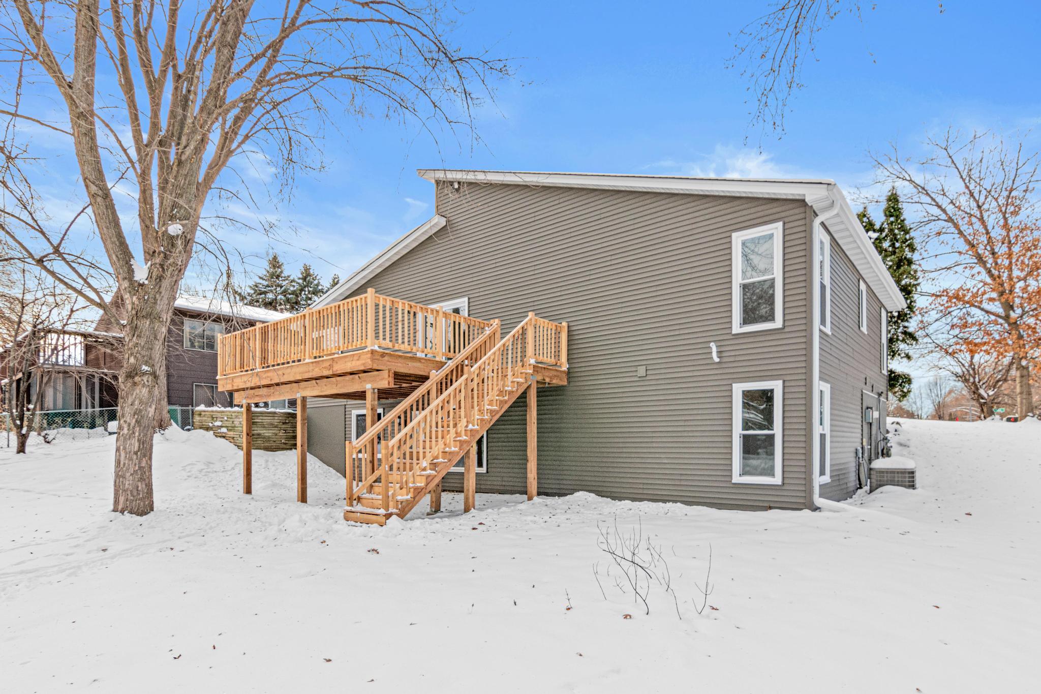 1939 Long Lake Road New Brighton, MN 55112 - Photo 26 of 28