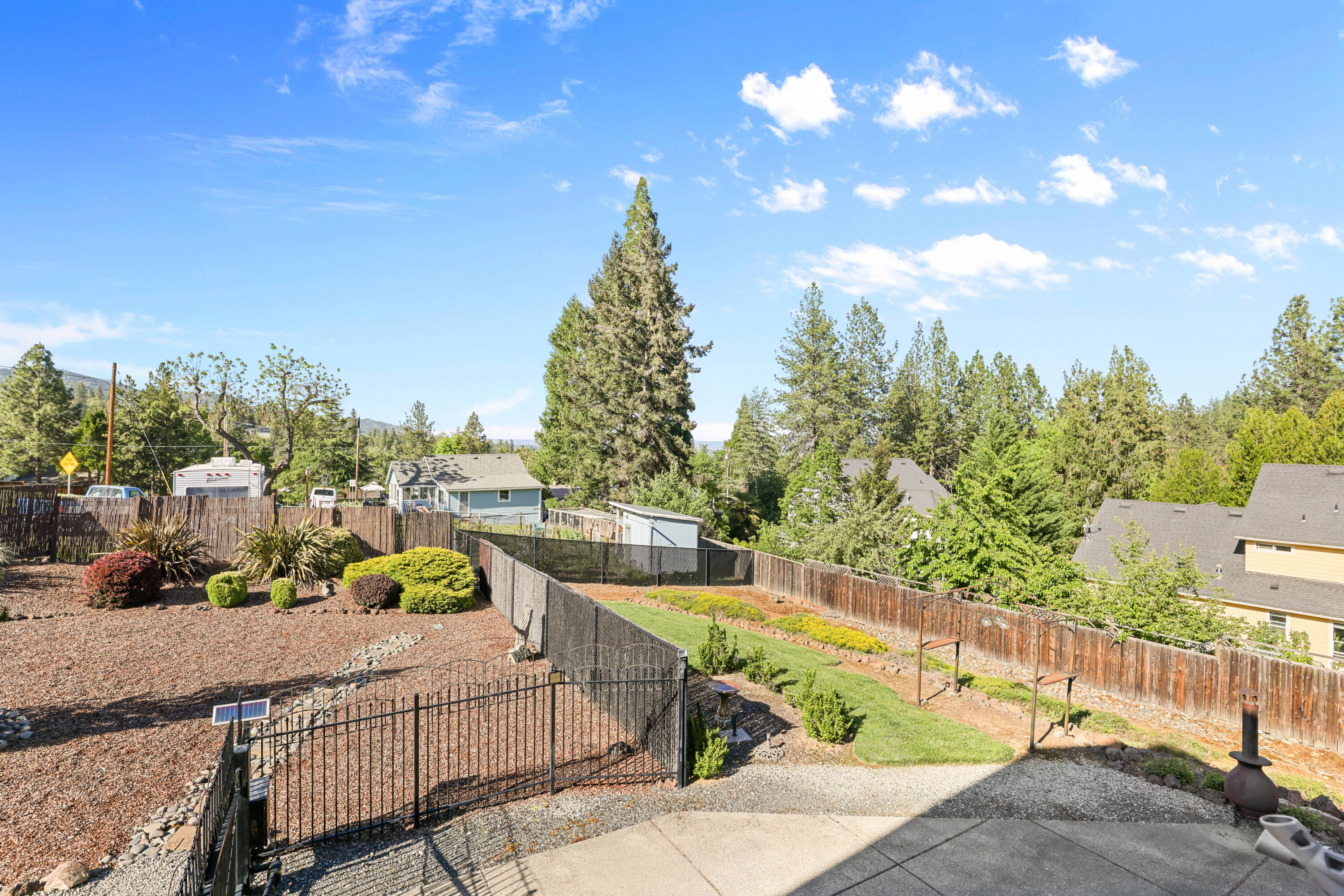 935 Applegate Street Jacksonville, OR 97530 - Photo 38 of 43 EP1A1382