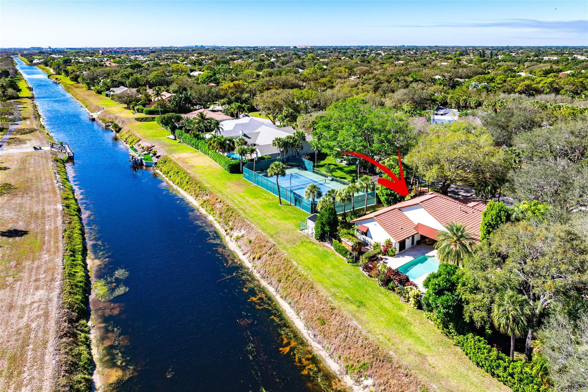 2455 Hampton Bridge Road Delray Beach, FL 33445 - Photo 40 of 46 a view of a yard with an outdoor seating