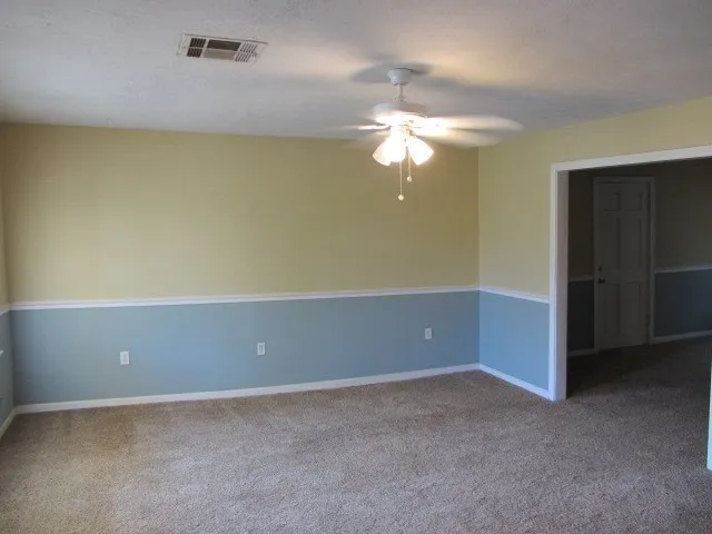 $1,350 | 1310 16th Street, Huntsville, TX 77340