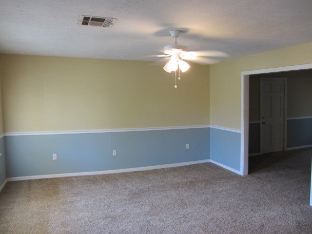 1310 16th Street Huntsville, TX 77340 - Photo 4 of 21 Living area