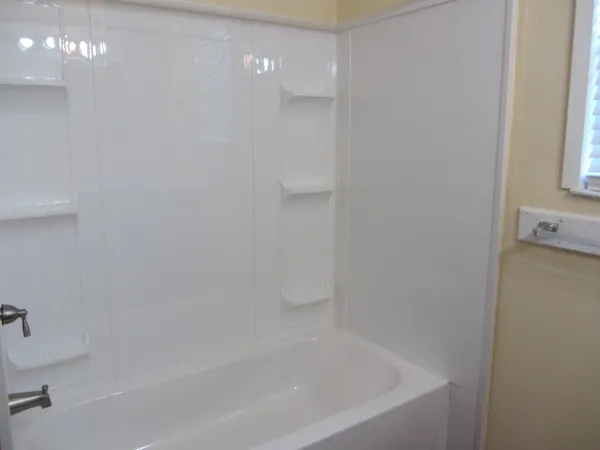 $1,250 | 1310 16th Street, Huntsville, TX 77340