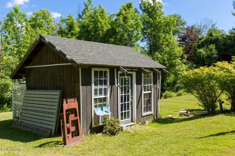 29 Mahkeenac Road Stockbridge, MA 01262 - Photo 31 of 40 0007