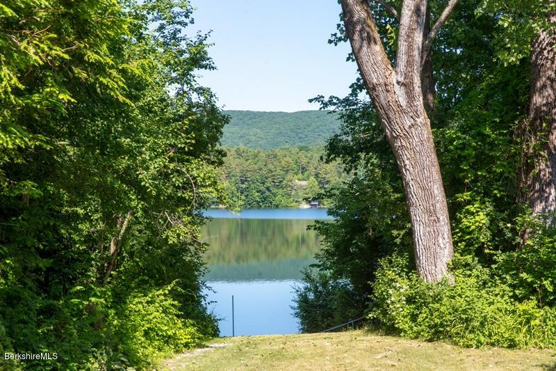 29 Mahkeenac Road Stockbridge, MA 01262 - Photo 35 of 40 0038