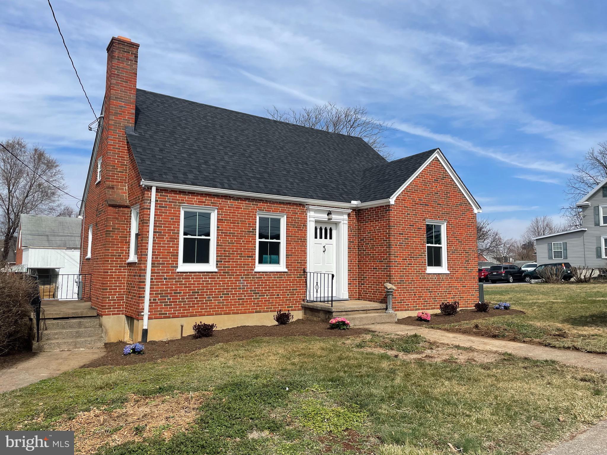 216 West 3rd Avenue Ranson, WV 25438 - Photo 2 of 31