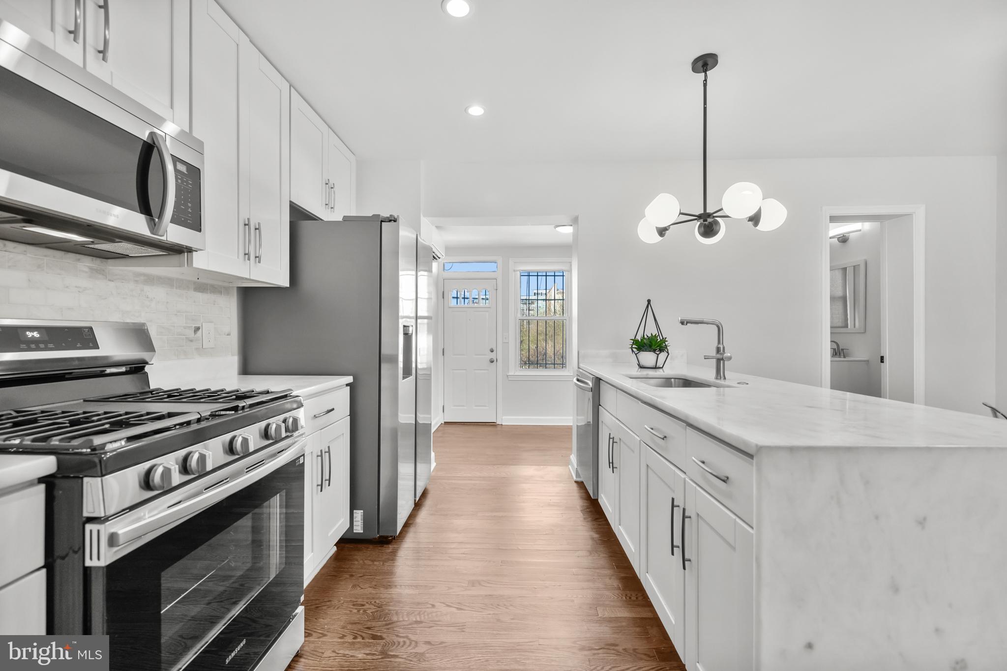 810 20th Street Northeast Washington, DC 20002 - Photo 9 of 40