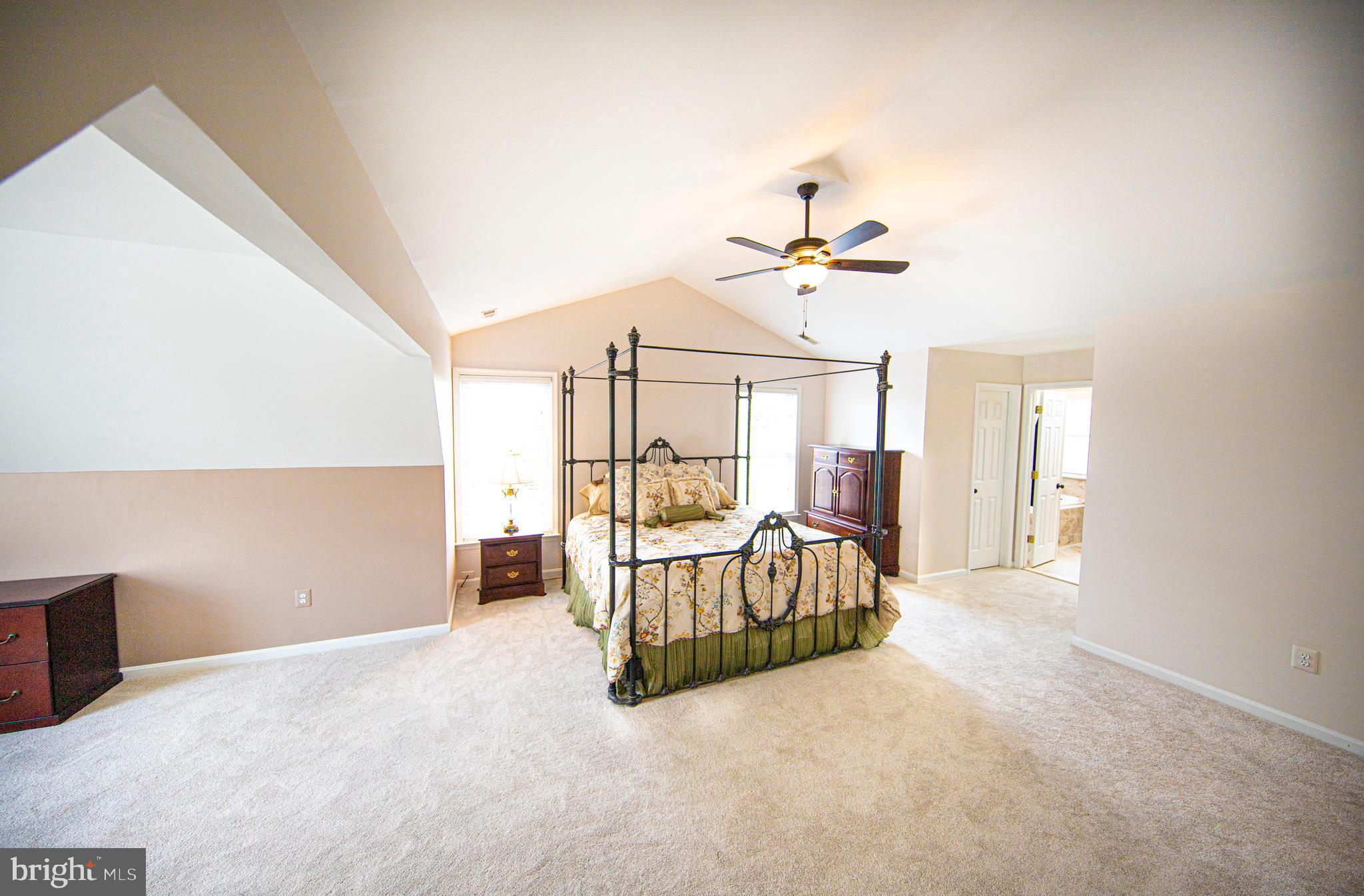 1840 Bennett Road Eldersburg, MD 21784 - Photo 26 of 68 Owner's bedroom
