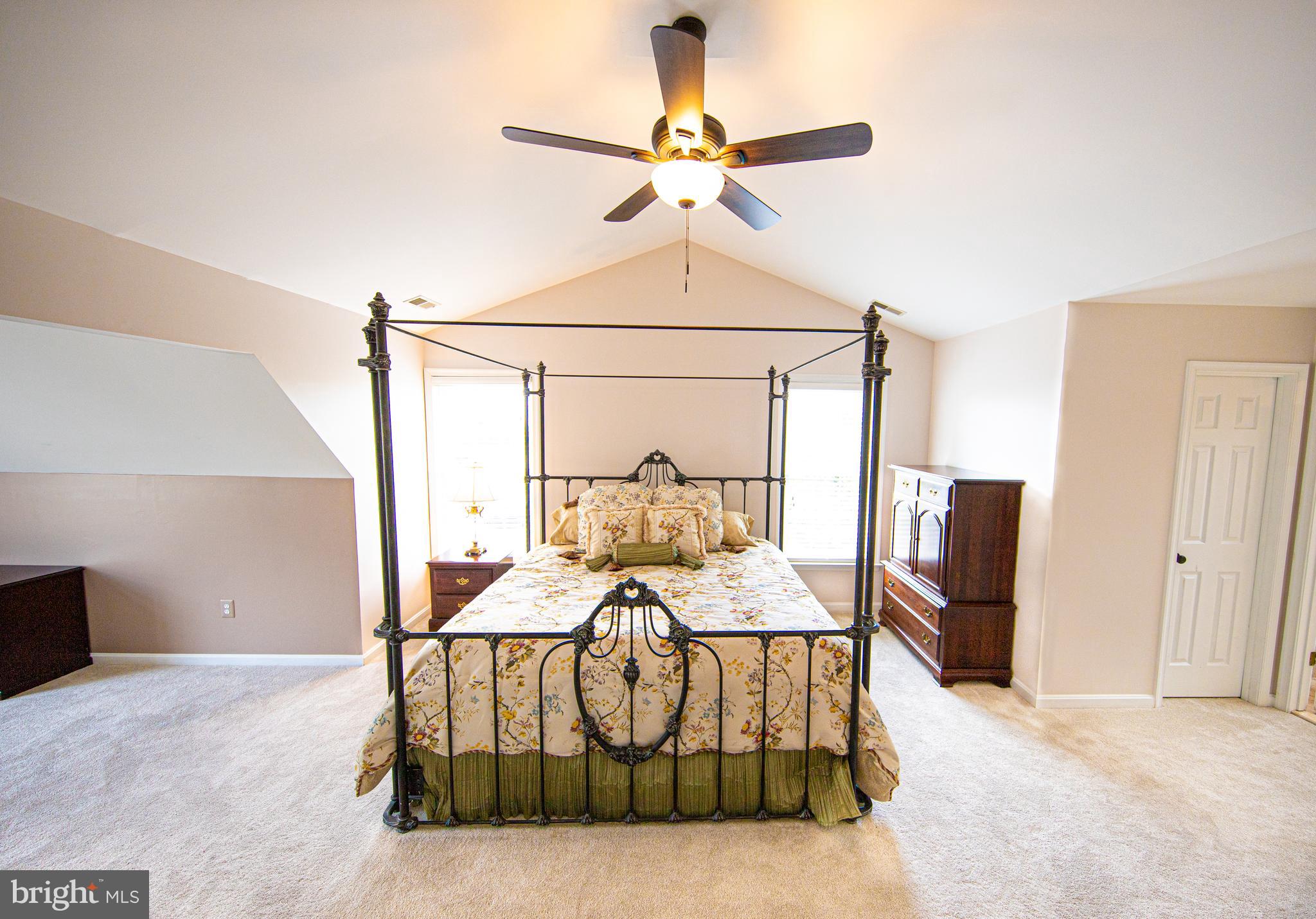 1840 Bennett Road Eldersburg, MD 21784 - Photo 27 of 68 Owner's bedroom