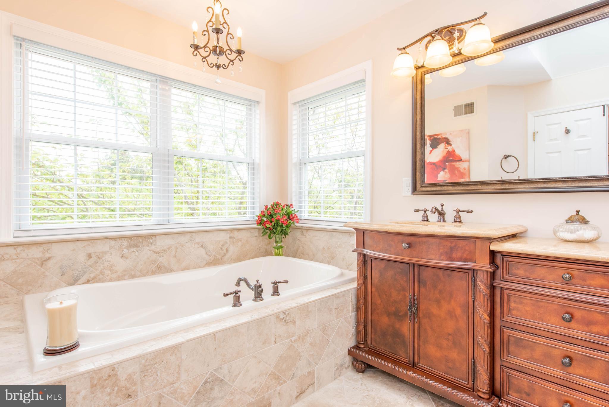 1840 Bennett Road Eldersburg, MD 21784 - Photo 29 of 68 Owner's bathroom