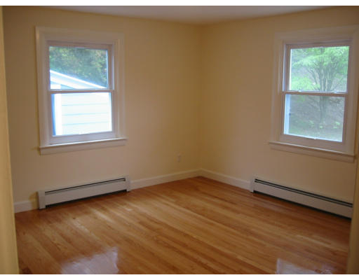 814 Parker Street Springfield, MA 01129 - Photo 9 of 9