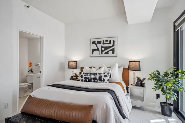 $390,000 | 6363 Christie Avenue, Unit 2801, Emeryville, CA 94608
