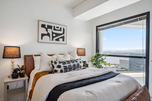 $390,000 | 6363 Christie Avenue, Unit 2801, Emeryville, CA 94608