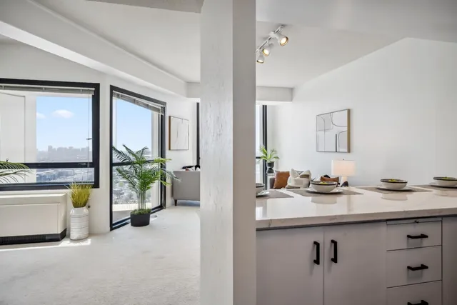 $390,000 | 6363 Christie Avenue, Unit 2801, Emeryville, CA 94608