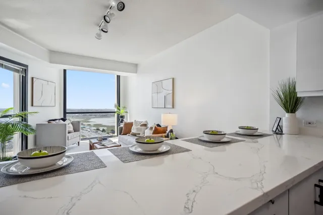 $390,000 | 6363 Christie Avenue, Unit 2801, Emeryville, CA 94608