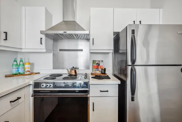 $390,000 | 6363 Christie Avenue, Unit 2801, Emeryville, CA 94608