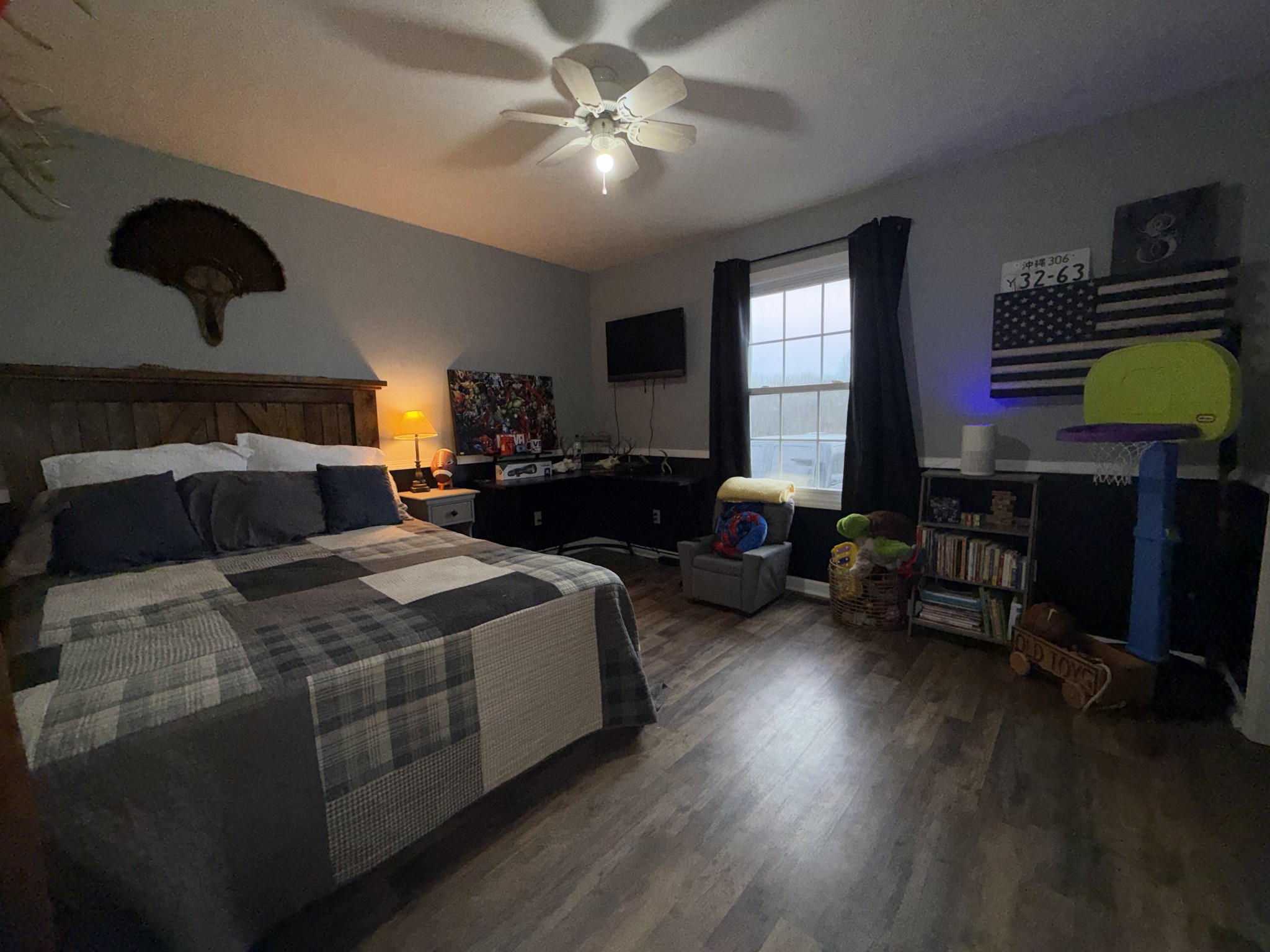 144 B Leo Carter Road Bethpage, TN 37022 - Photo 27 of 34 a bed room with bed and window