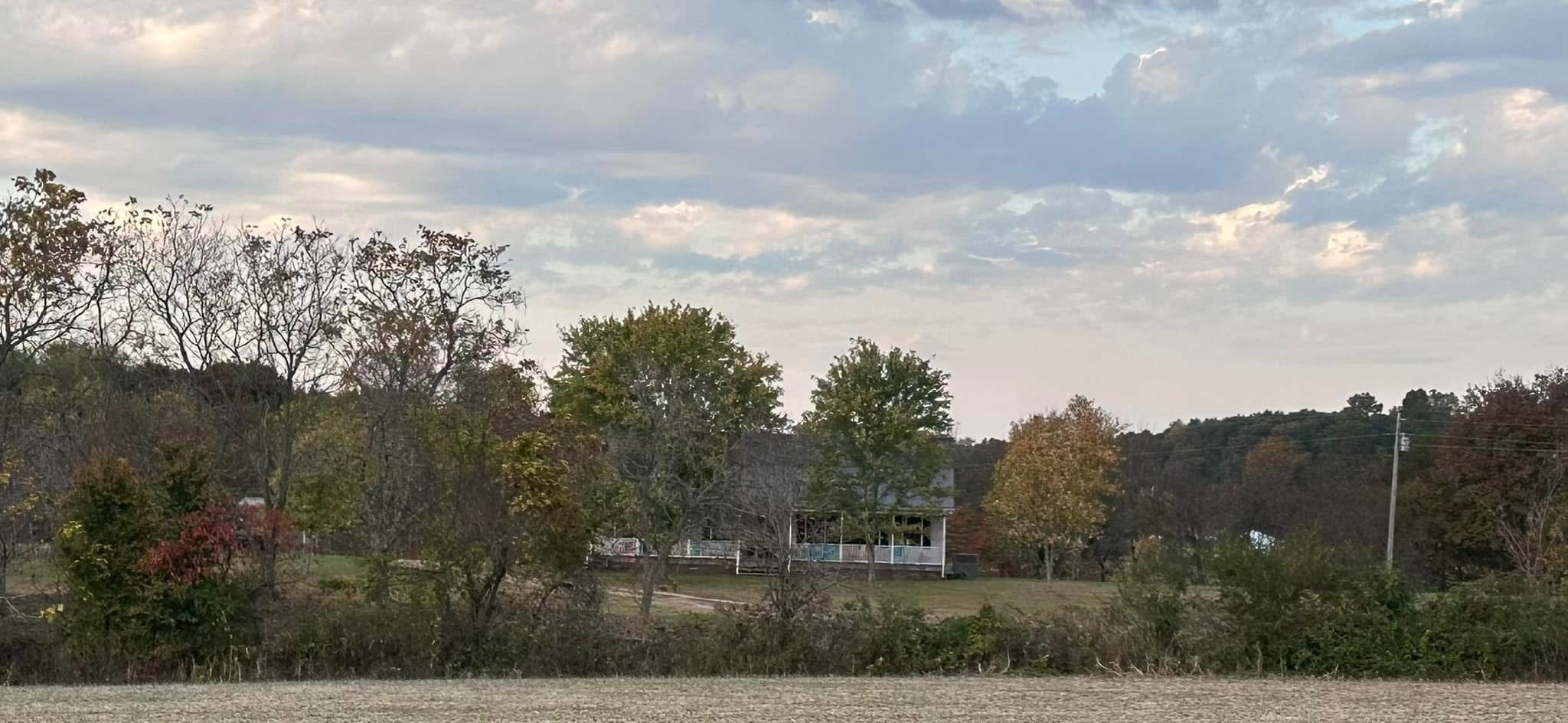 144 B Leo Carter Road Bethpage, TN 37022 - Photo 29 of 34 a view of a city with lots of trees