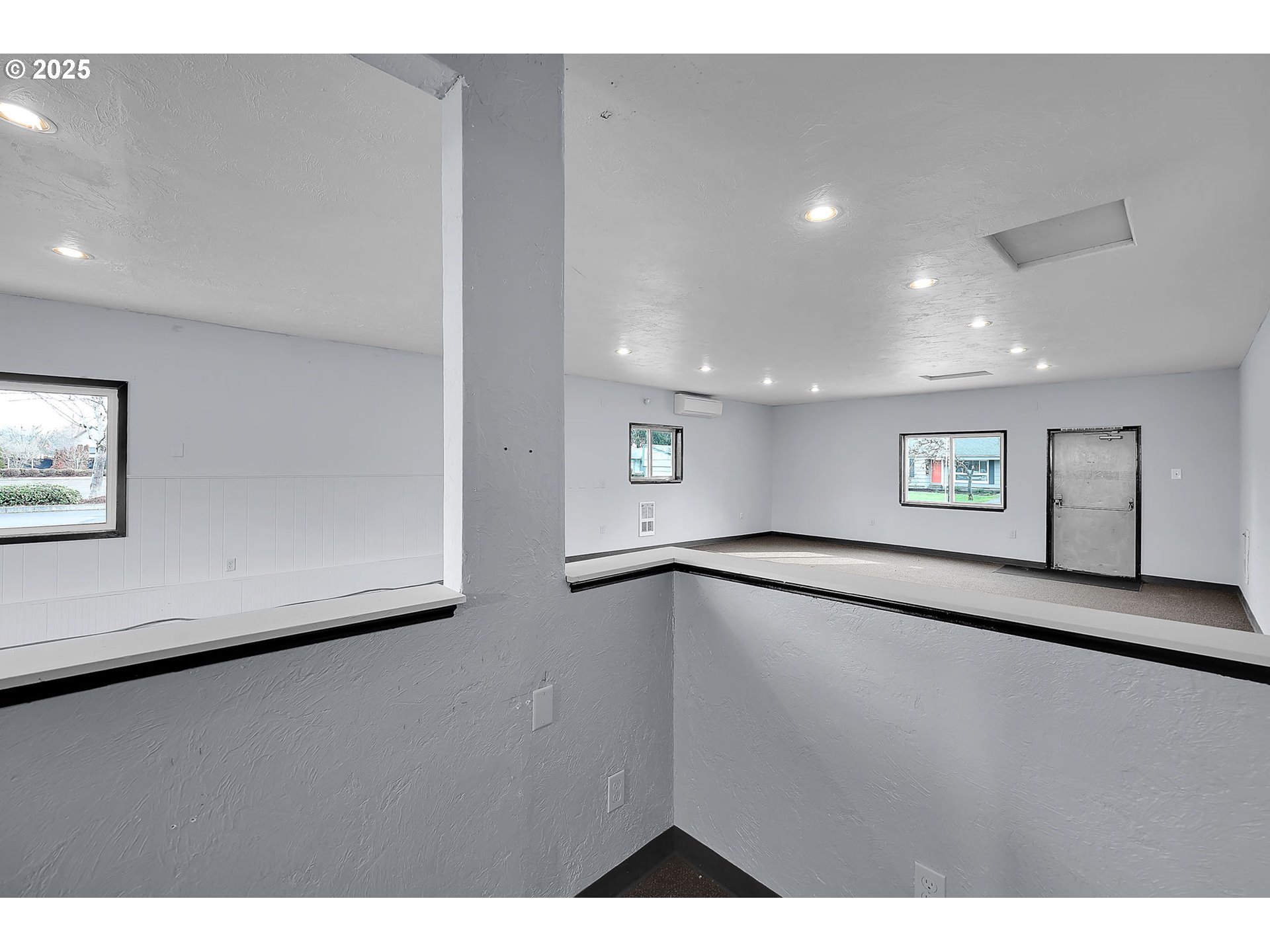 560 Hayden Bridge Way Springfield, OR 97477 - Photo 29 of 42