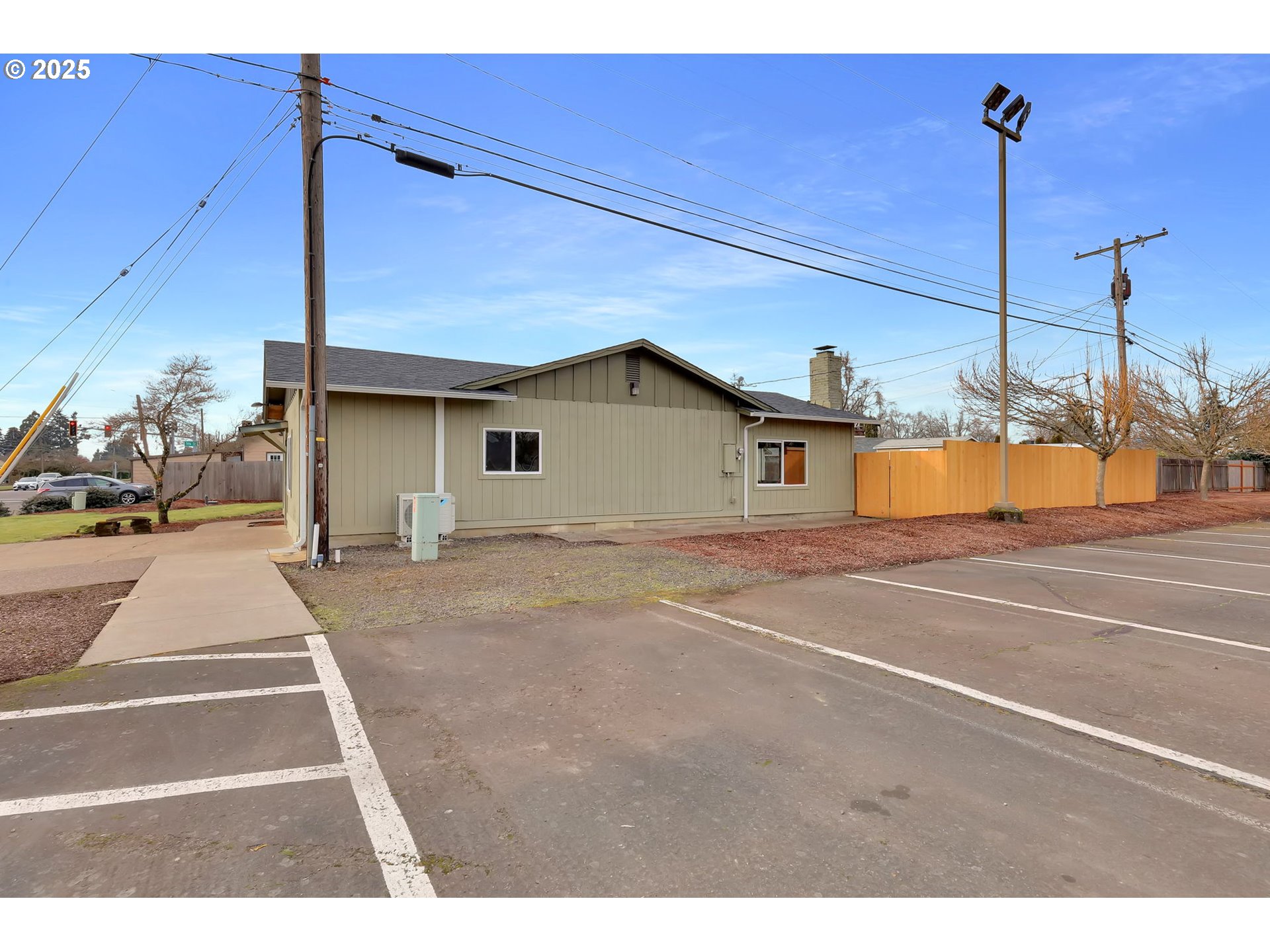 560 Hayden Bridge Way Springfield, OR 97477 - Photo 33 of 42