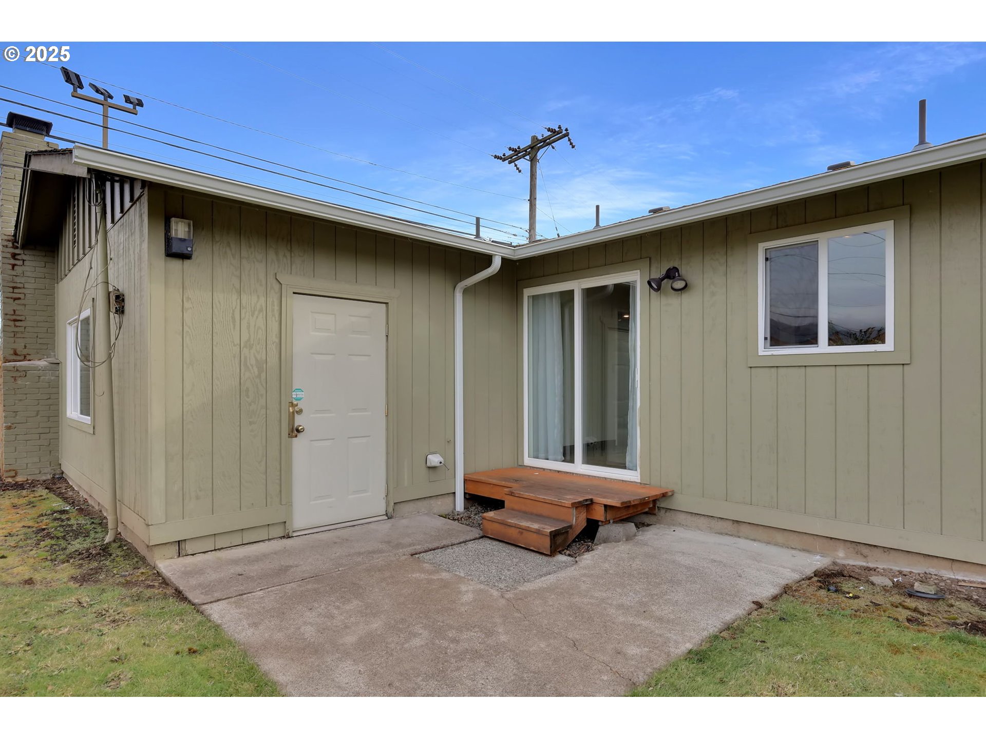 560 Hayden Bridge Way Springfield, OR 97477 - Photo 41 of 42