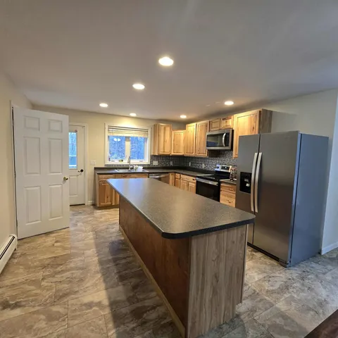 $2,495 | 315 Old Concord Turnpike, Unit 2, Barrington, NH 03825