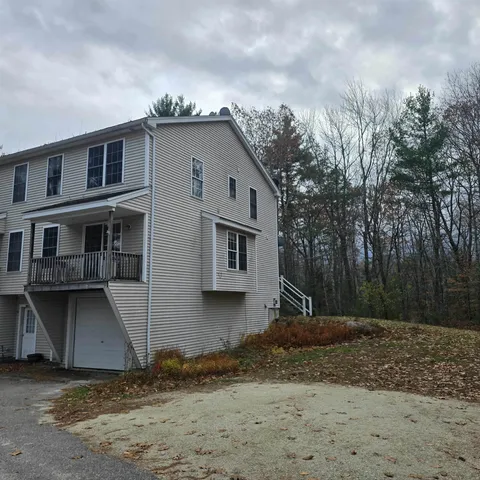 $2,495 | 315 Old Concord Turnpike, Unit 2, Barrington, NH 03825