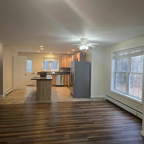 $2,495 | 315 Old Concord Turnpike, Unit 2, Barrington, NH 03825