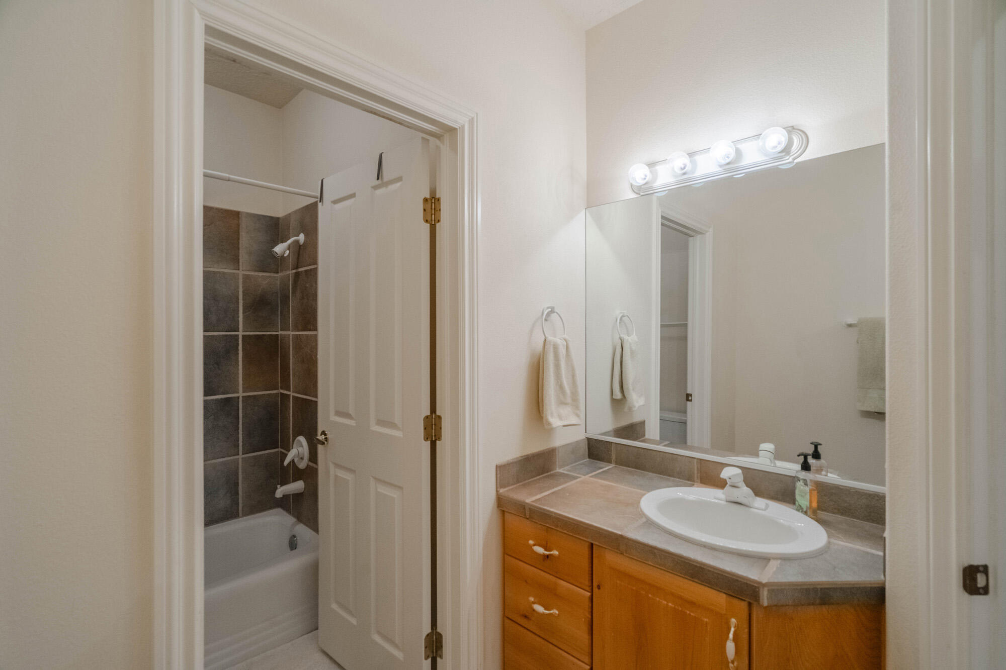 3577 Paiute Road St. George, UT 84790 - Photo 39 of 67 Bath 2